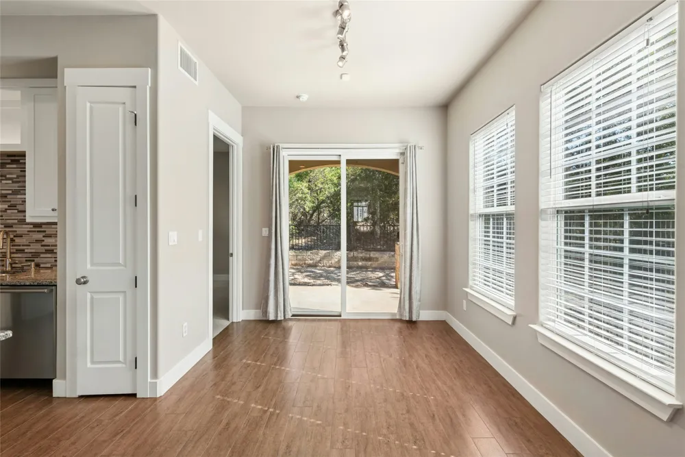 4301 Mansfield Dam Road #2101 Austin, TX 78734