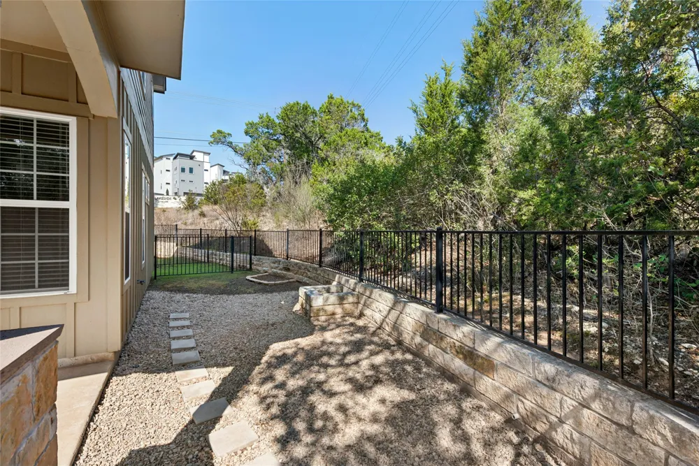 4301 Mansfield Dam Road #2101 Austin, TX 78734