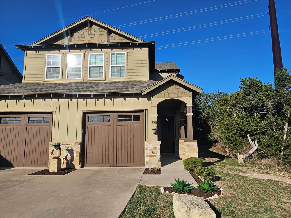 4301 Mansfield Dam Road #2101 Austin, TX 78734