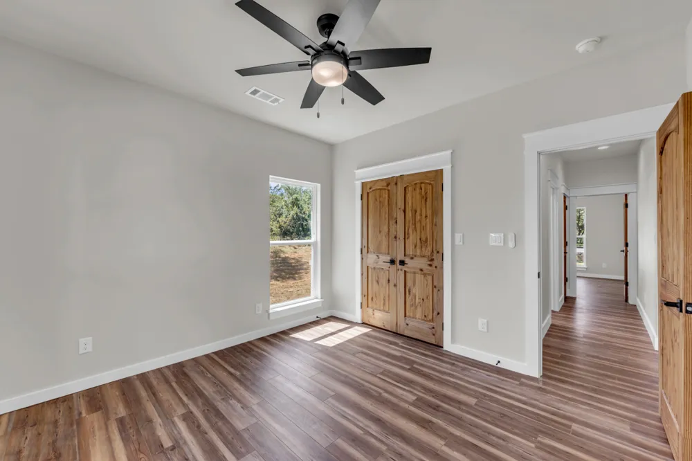 160 W Stonecastle Drive Granite Shoals, TX 78654