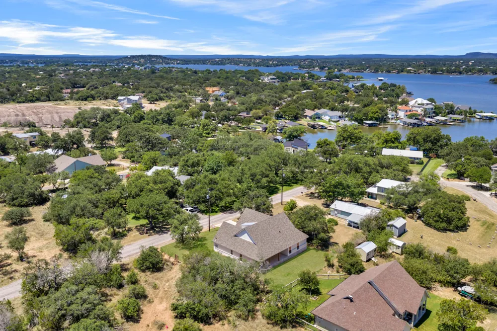 160 W Stonecastle Drive Granite Shoals, TX 78654
