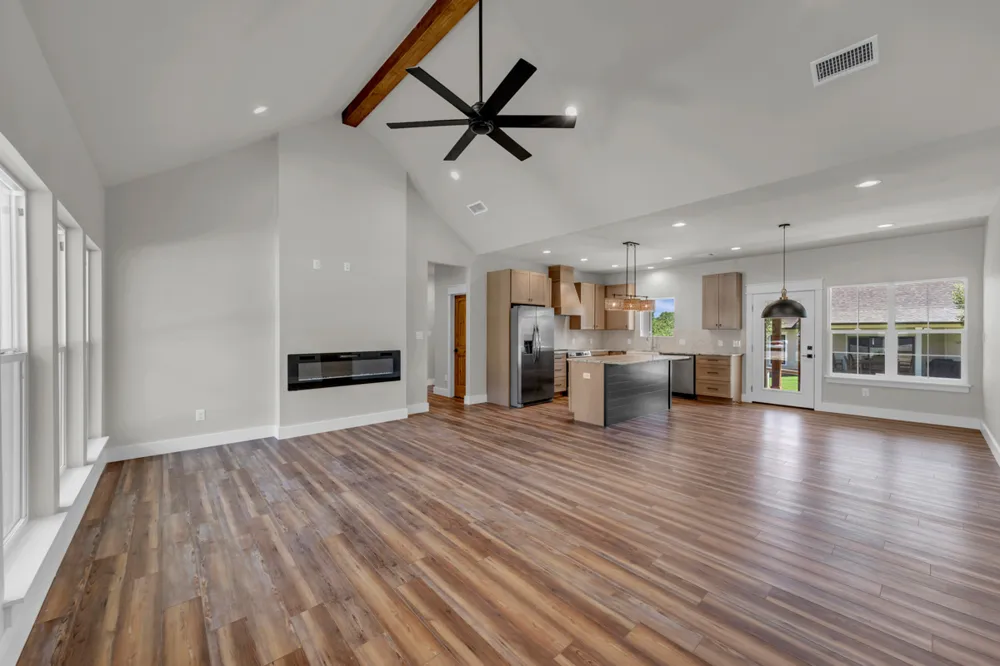 160 W Stonecastle Drive Granite Shoals, TX 78654