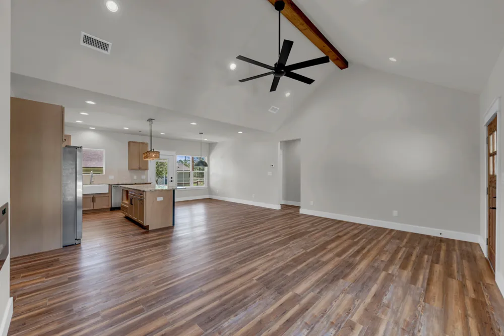 160 W Stonecastle Drive Granite Shoals, TX 78654