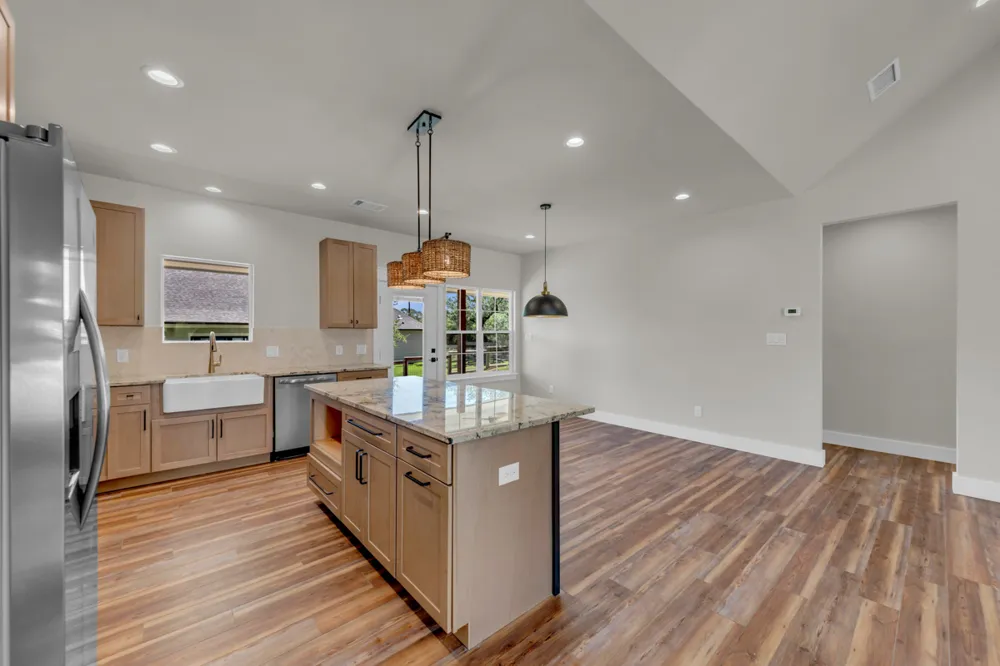160 W Stonecastle Drive Granite Shoals, TX 78654