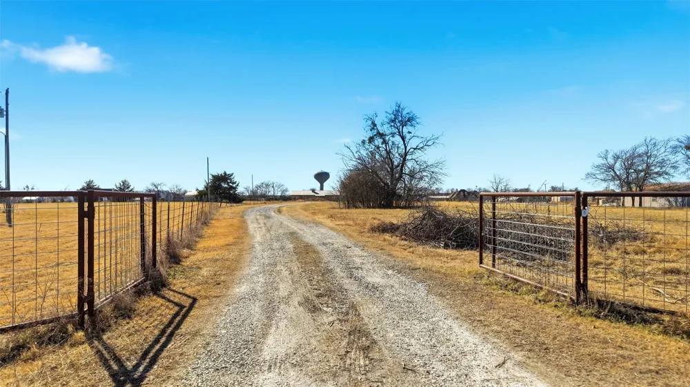 1264 Mcconnell Road Gunter, TX 75058