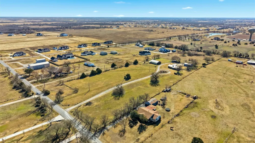 1264 Mcconnell Road Gunter, TX 75058