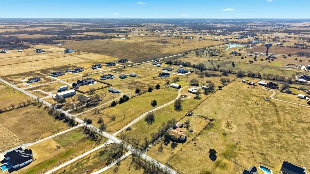 1264 Mcconnell Road Gunter, TX 75058