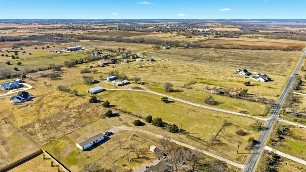 1264 Mcconnell Road Gunter, TX 75058