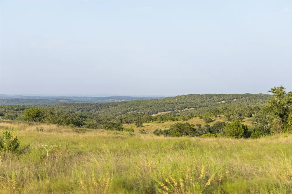 8577 Ranch Road 2766 Johnson City, TX 78636