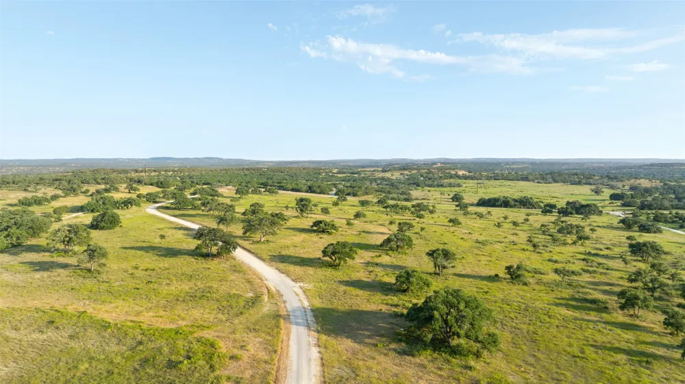 8577 Ranch Road 2766 Johnson City, TX 78636