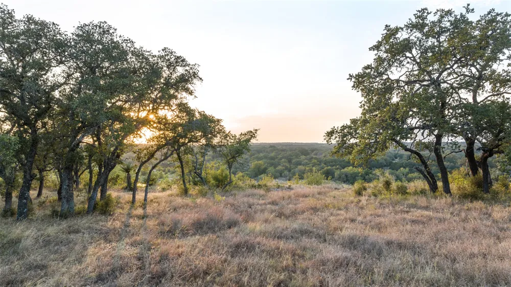 8577 Ranch Road 2766 Johnson City, TX 78636