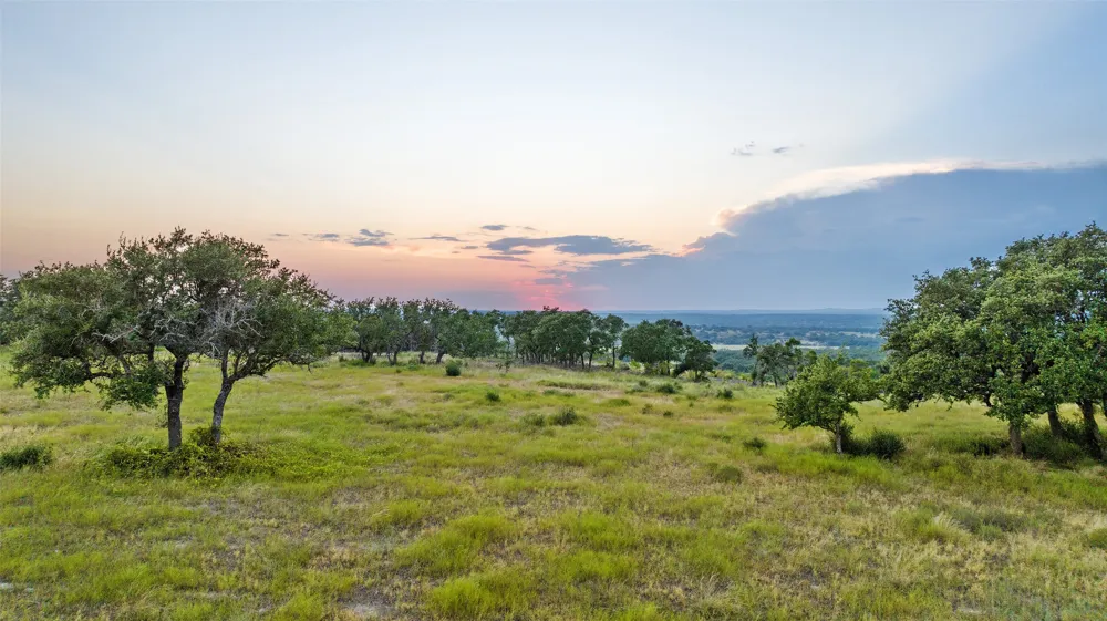 8577 Ranch Road 2766 Johnson City, TX 78636