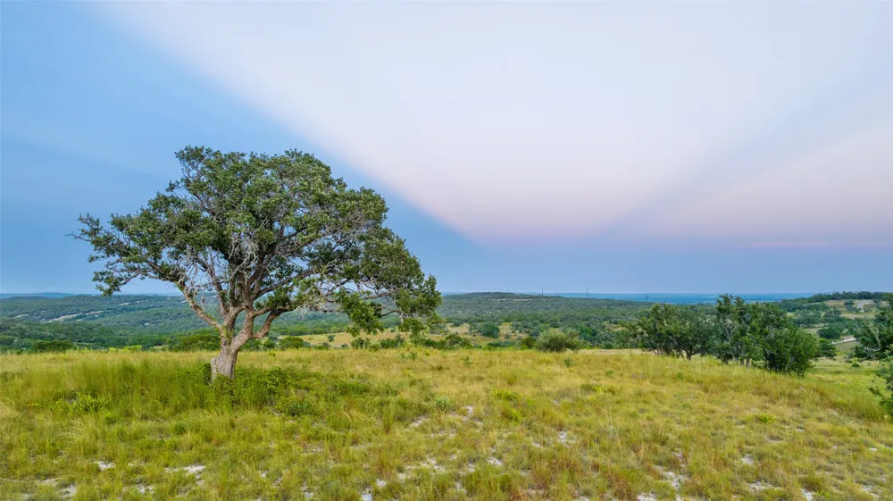 8577 Ranch Road 2766 Johnson City, TX 78636
