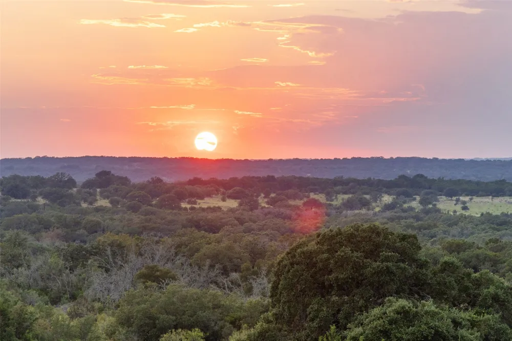 8577 Ranch Road 2766 Johnson City, TX 78636