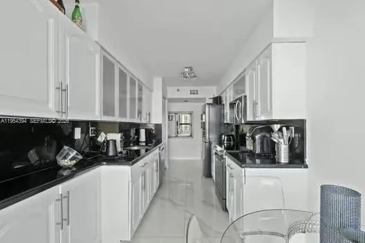 19195 NE 36th Ct #2302 Aventura, FL 33180