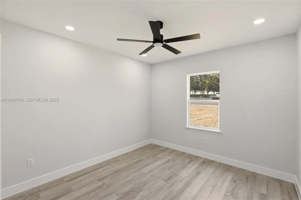 3825 Citroen Dr Sebring, FL 33872