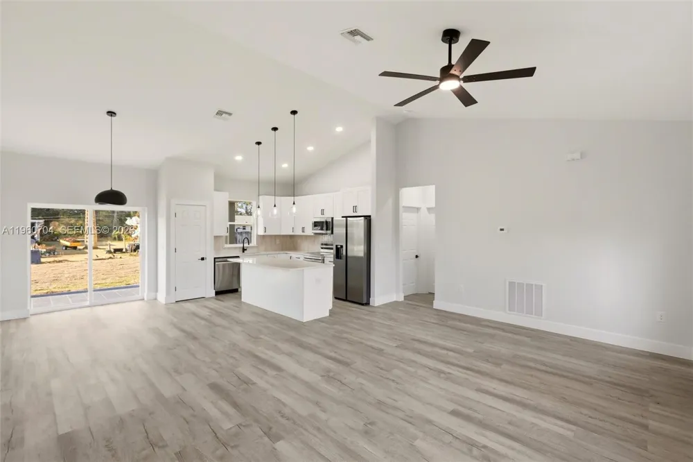 3825 Citroen Dr Sebring, FL 33872