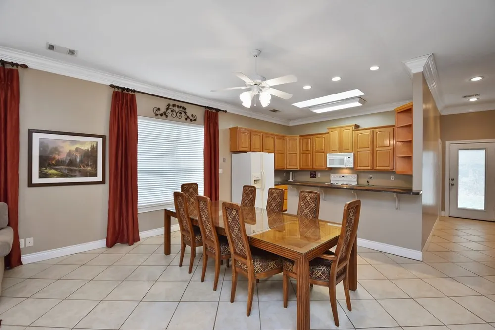 208 E 20th Street Cameron, TX 76520