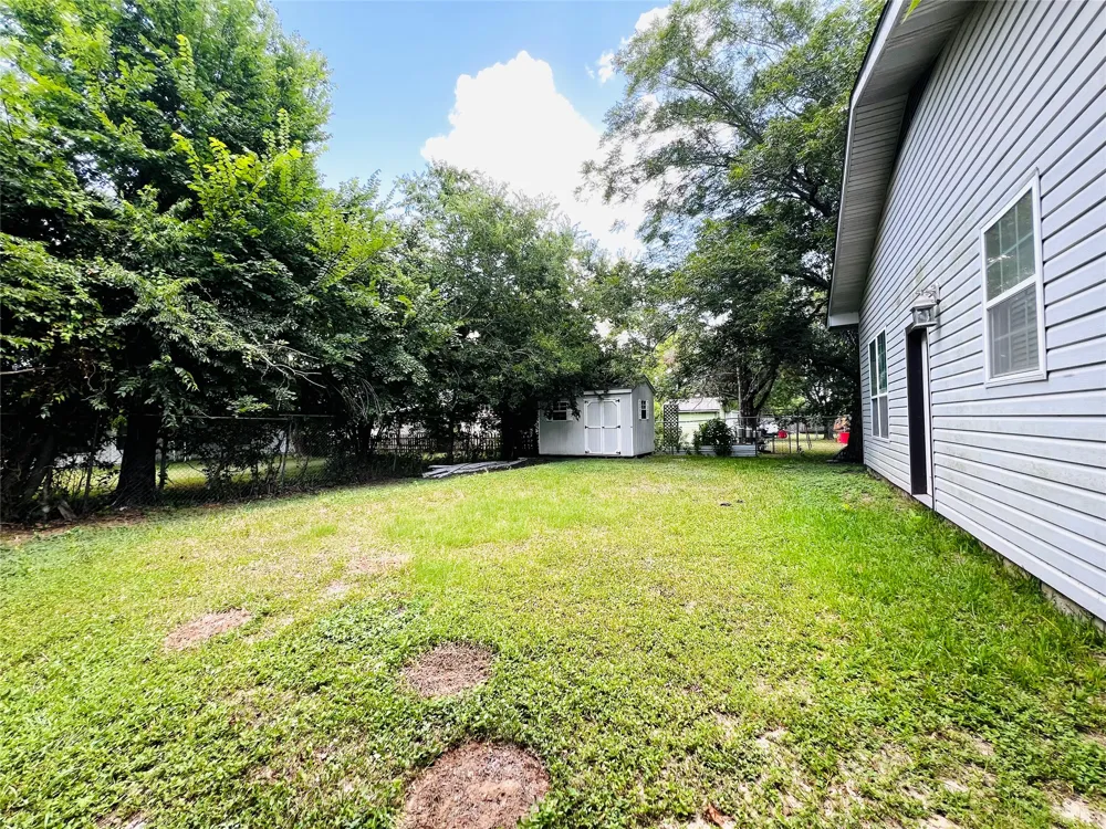 208 E 20th Street Cameron, TX 76520