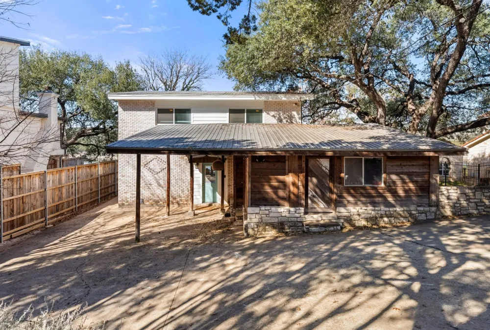 8124 Joy Road Volente, TX 78641