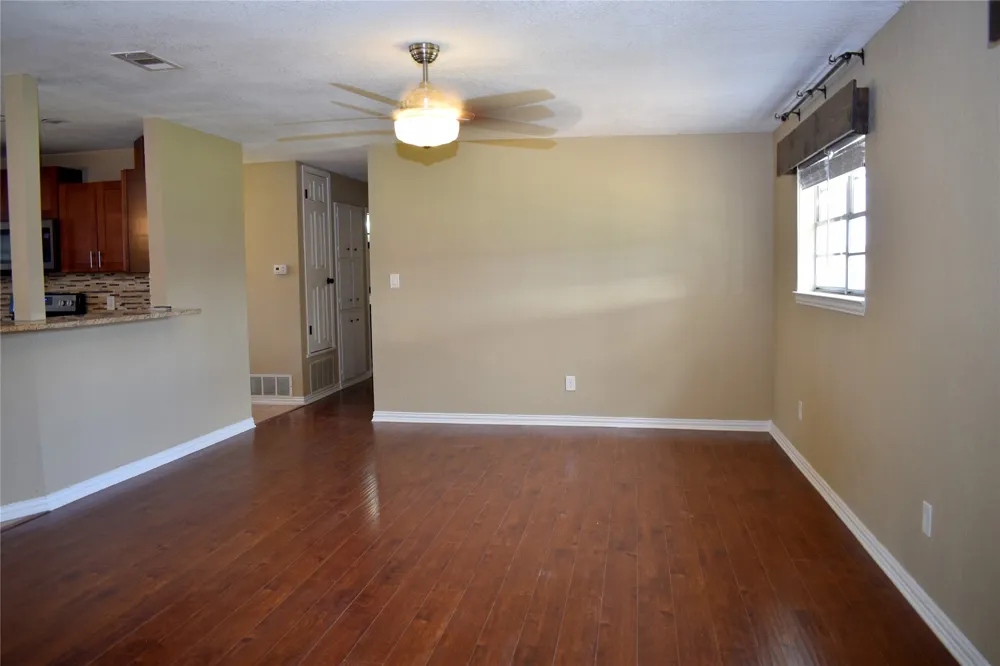 1207 E Fitzgerald Street Bangs, TX 76823