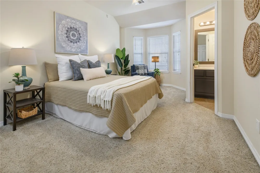 305 Holleman Drive E #102 College Station, TX 77840