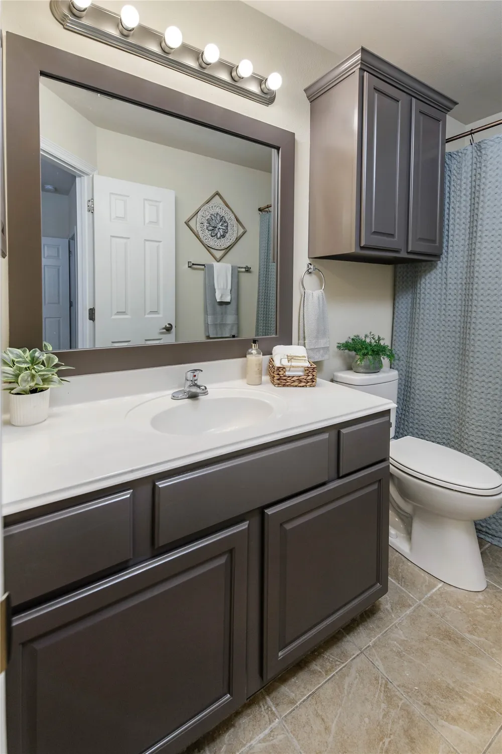 305 Holleman Drive E #102 College Station, TX 77840