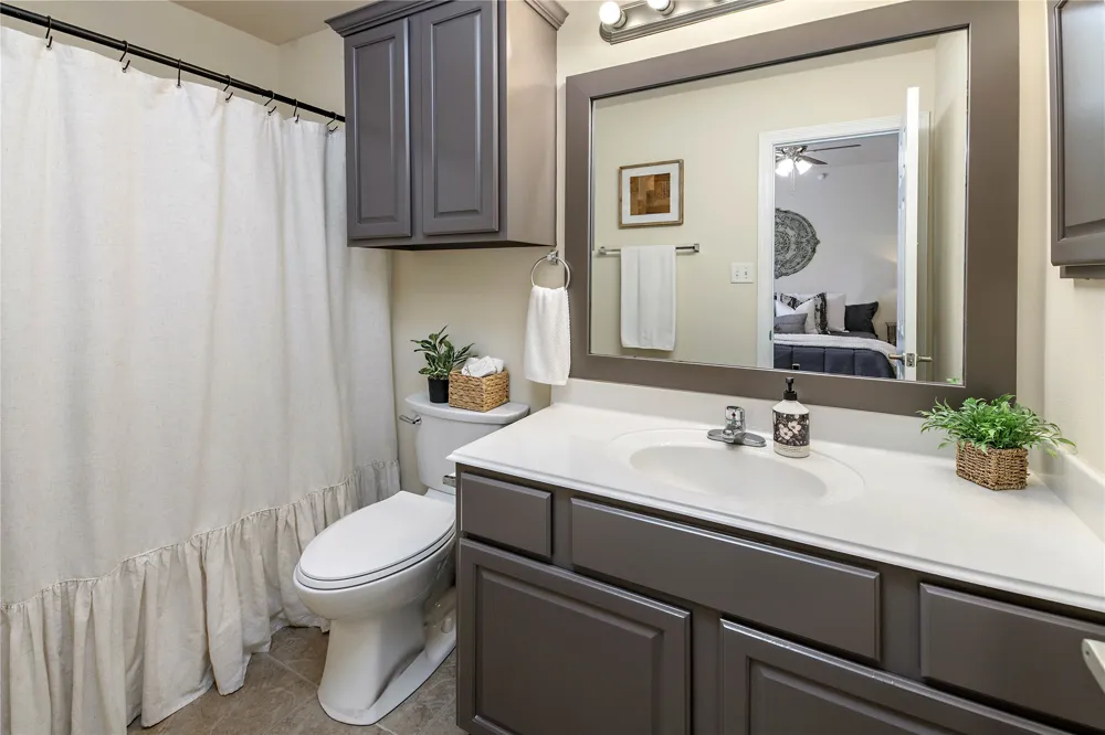 305 Holleman Drive E #102 College Station, TX 77840