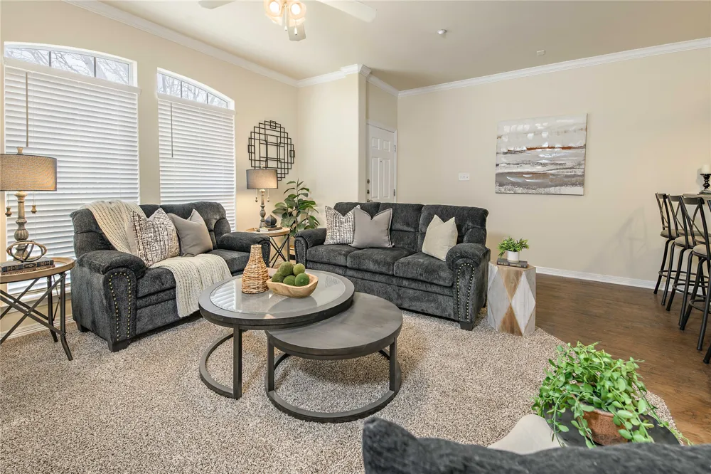 305 Holleman Drive E #102 College Station, TX 77840
