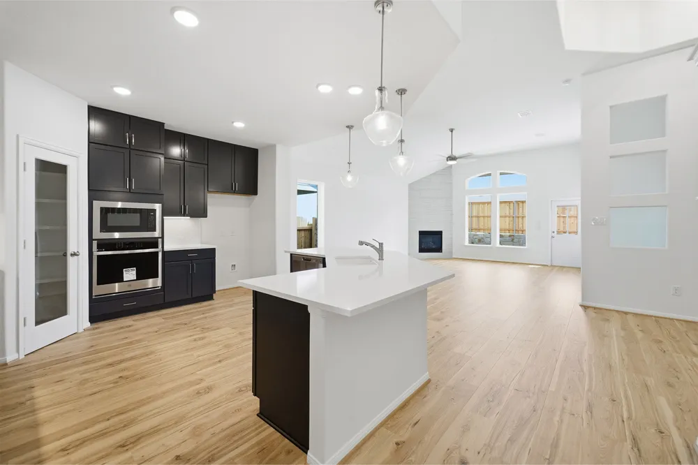 359 Grey Leaf Road Buda, TX 78610