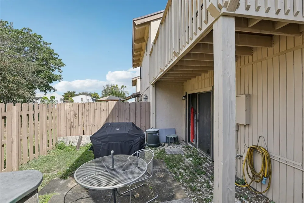 1881 SW 81st Ave Davie, FL 33324