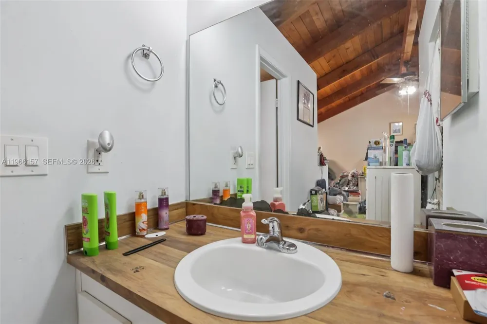 1881 SW 81st Ave Davie, FL 33324
