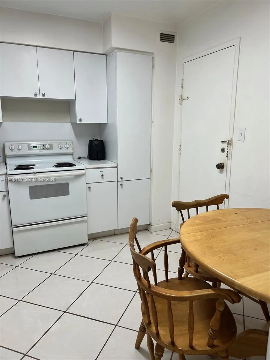 9225 Collins Ave #302 Surfside, FL 33154