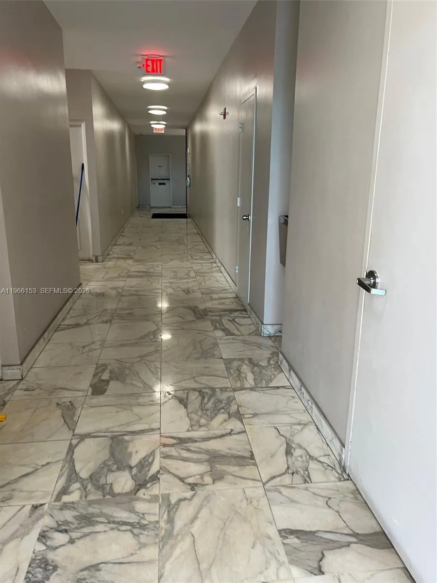 9225 Collins Ave #302 Surfside, FL 33154