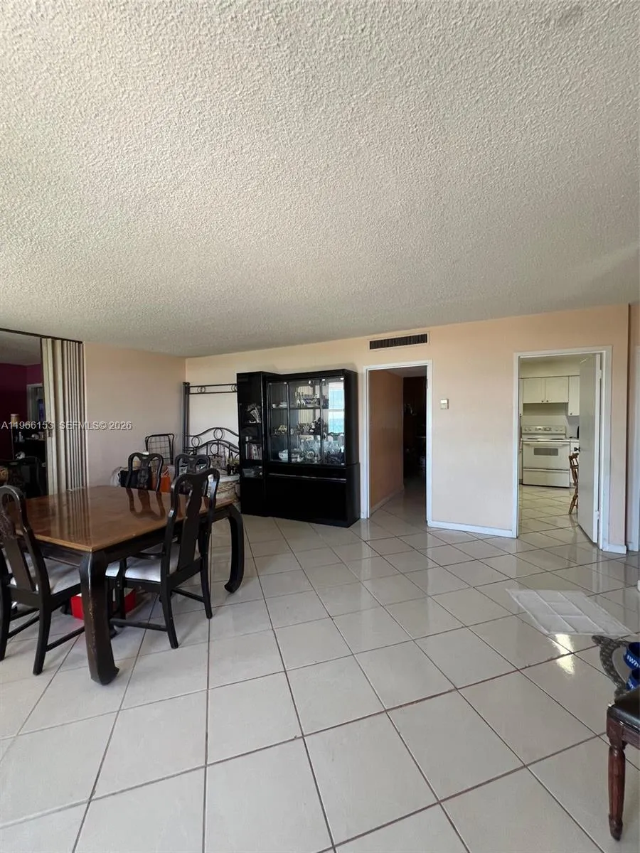 9225 Collins Ave #302 Surfside, FL 33154
