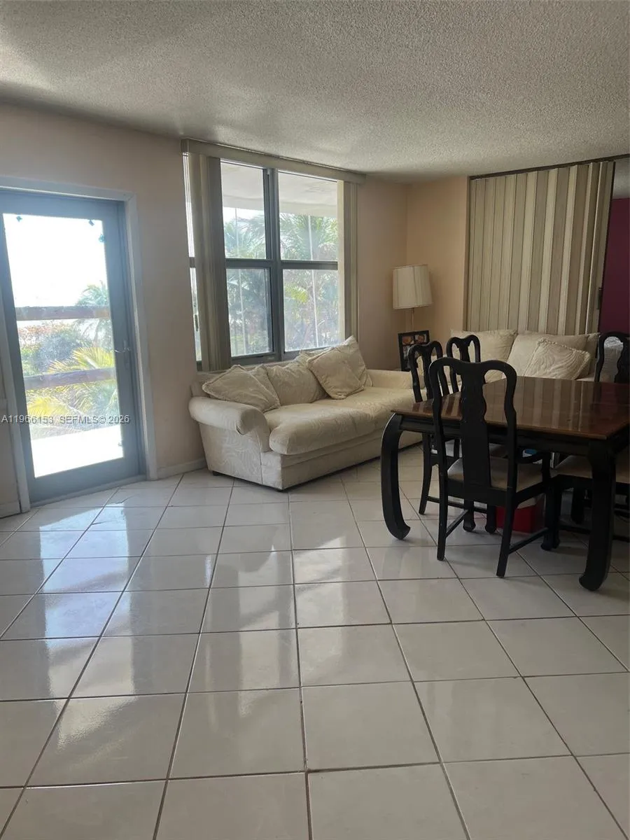 9225 Collins Ave #302 Surfside, FL 33154