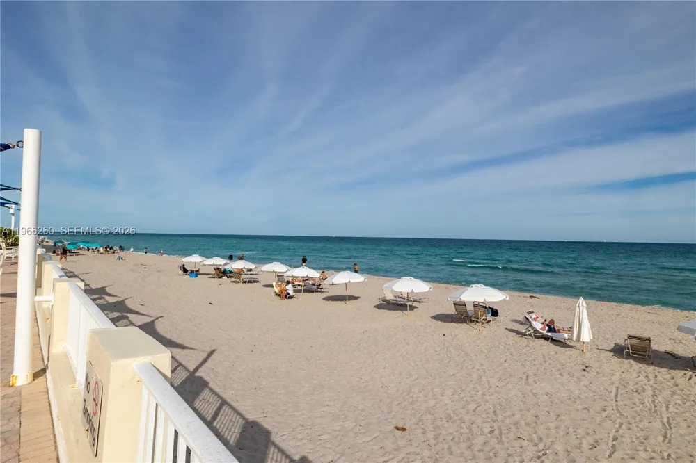 3180 S Ocean Dr #718 Hallandale Beach, FL 33009
