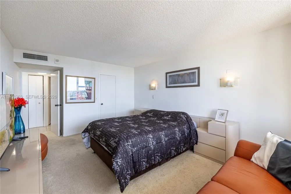 3180 S Ocean Dr #718 Hallandale Beach, FL 33009