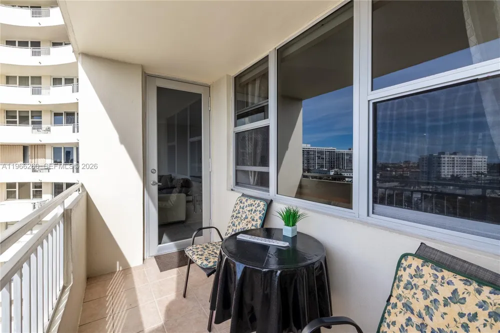 3180 S Ocean Dr #718 Hallandale Beach, FL 33009