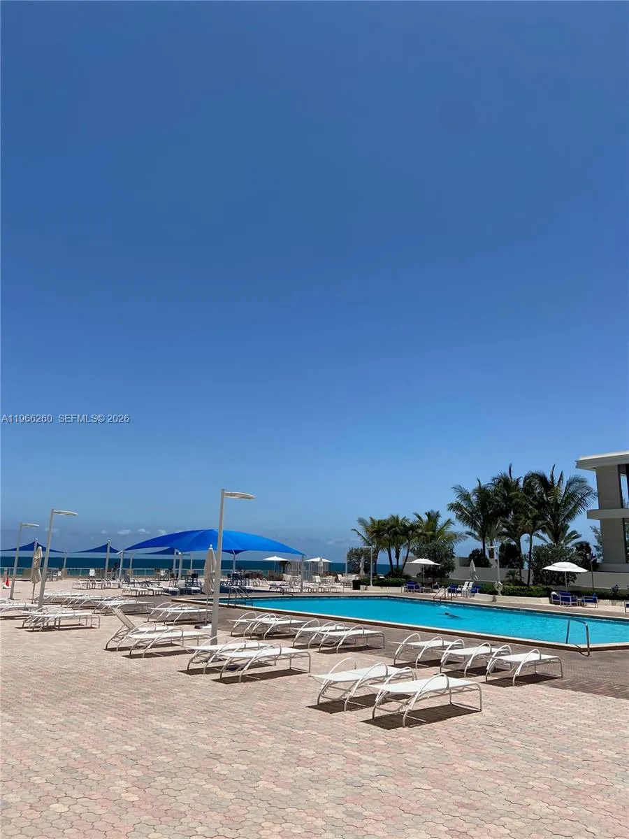 3180 S Ocean Dr #718 Hallandale Beach, FL 33009