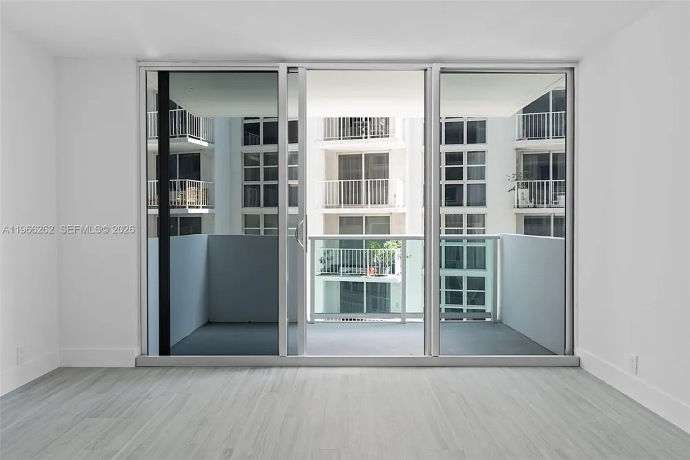1200 West Ave #521 Miami Beach, FL 33139