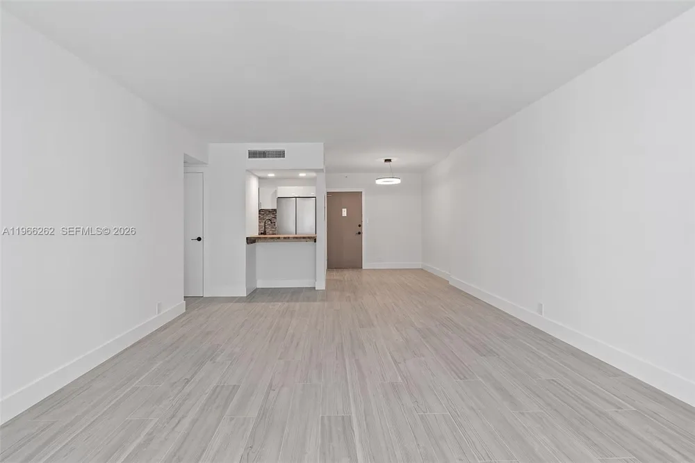 1200 West Ave #521 Miami Beach, FL 33139