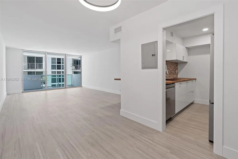 1200 West Ave #521 Miami Beach, FL 33139