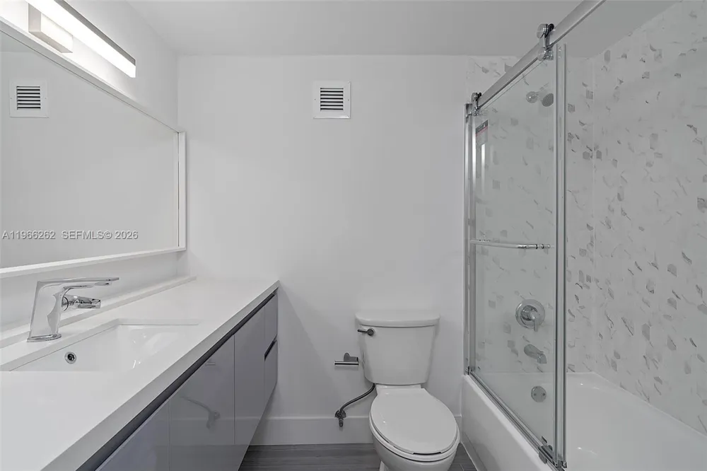 1200 West Ave #521 Miami Beach, FL 33139