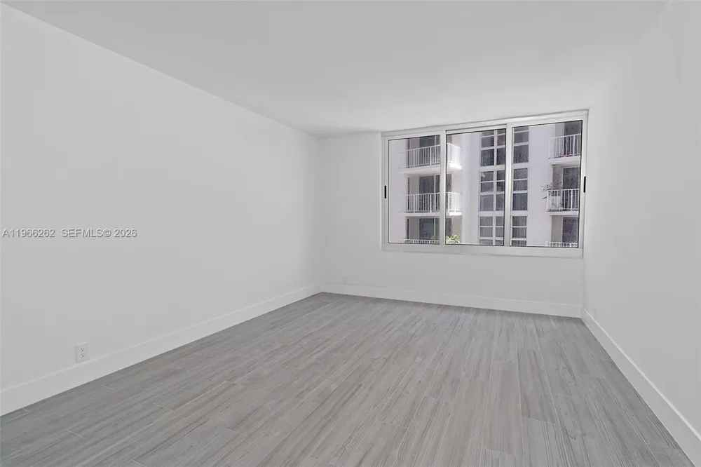 1200 West Ave #521 Miami Beach, FL 33139