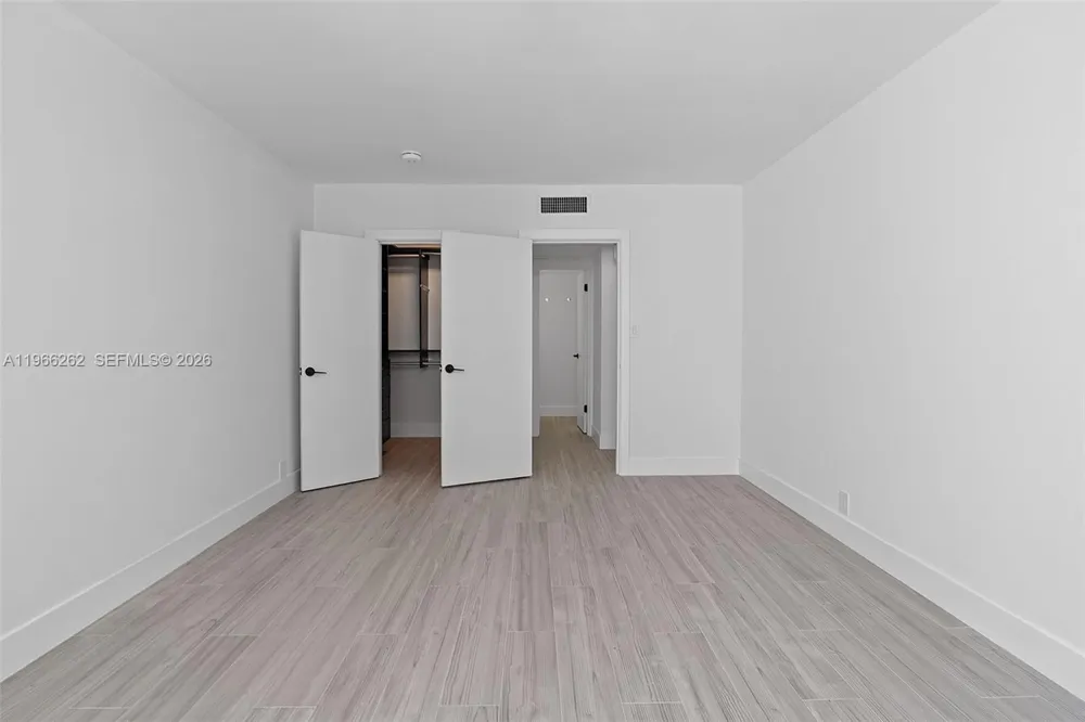 1200 West Ave #521 Miami Beach, FL 33139