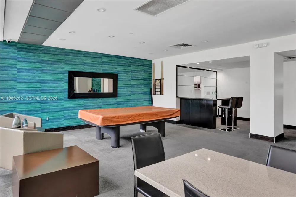 1200 West Ave #521 Miami Beach, FL 33139