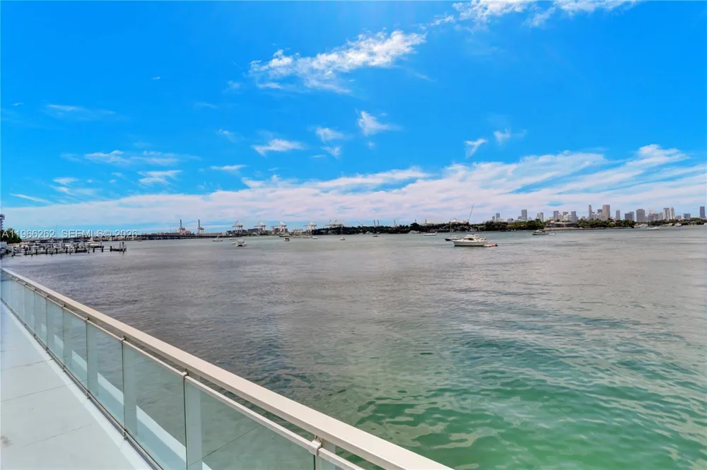 1200 West Ave #521 Miami Beach, FL 33139