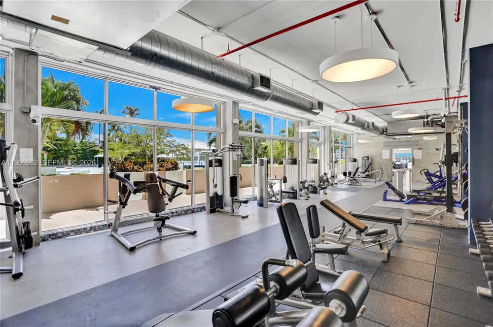 1200 West Ave #521 Miami Beach, FL 33139