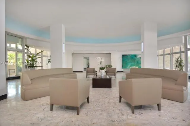 1200 West Ave #521 Miami Beach, FL 33139